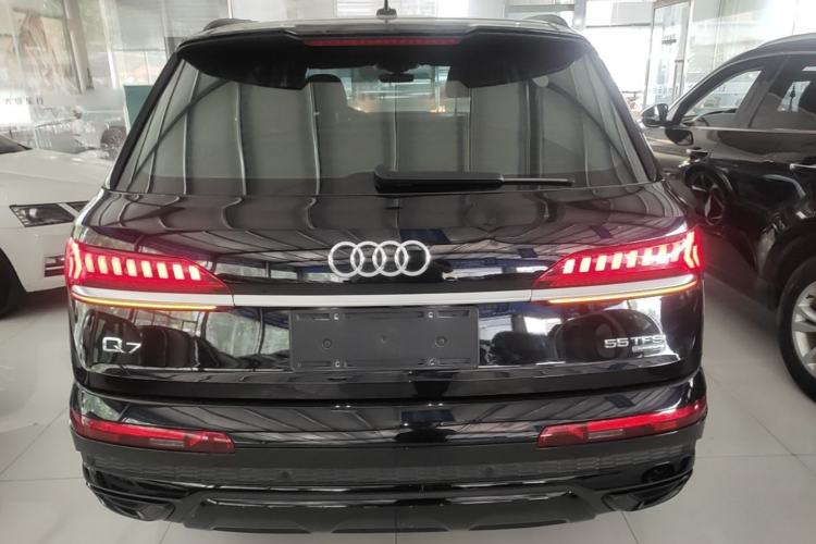 Used Audi Q7 2021 55 TFSI quattro S line Sport model Rear