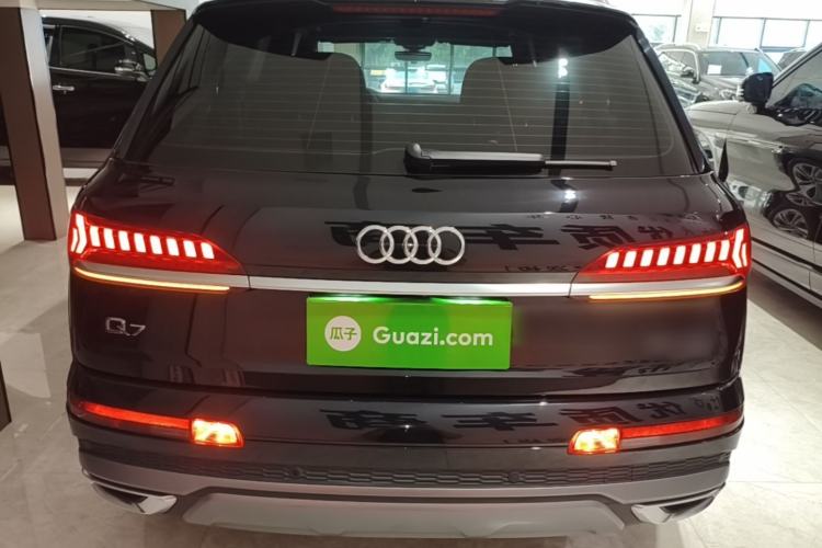 Used Audi Q7 2021 45 TFSI quattro S line Sport model Rear