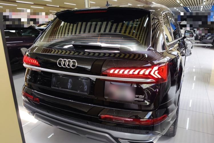 Used Audi Q7 2021 45 TFSI quattro S line Sport model Rear