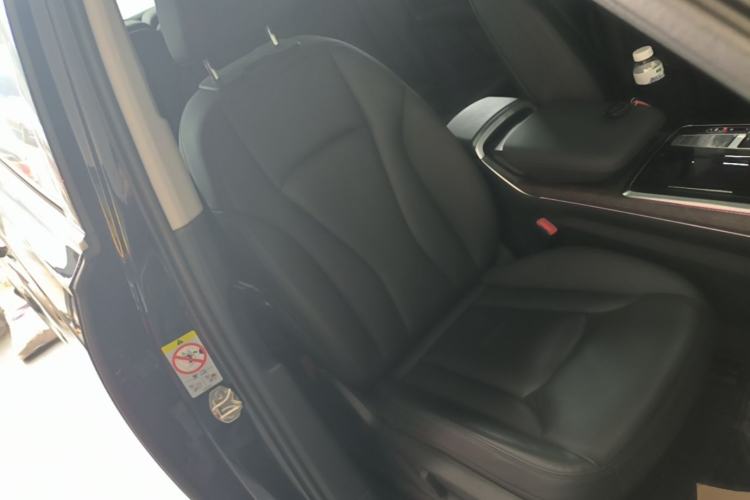 Used Audi Q7 2021 45 TFSI quattro S line Sport model Right Front Seat