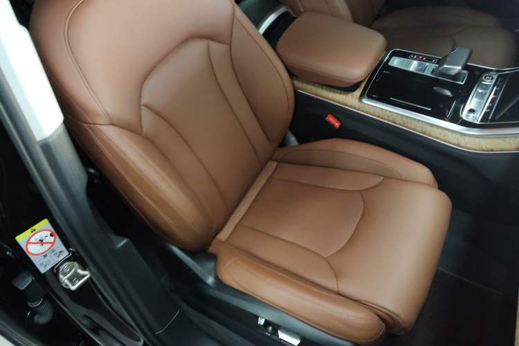 Used Audi Q7 2021 55 TFSI quattro S line Prestige Edition Right Front Seat