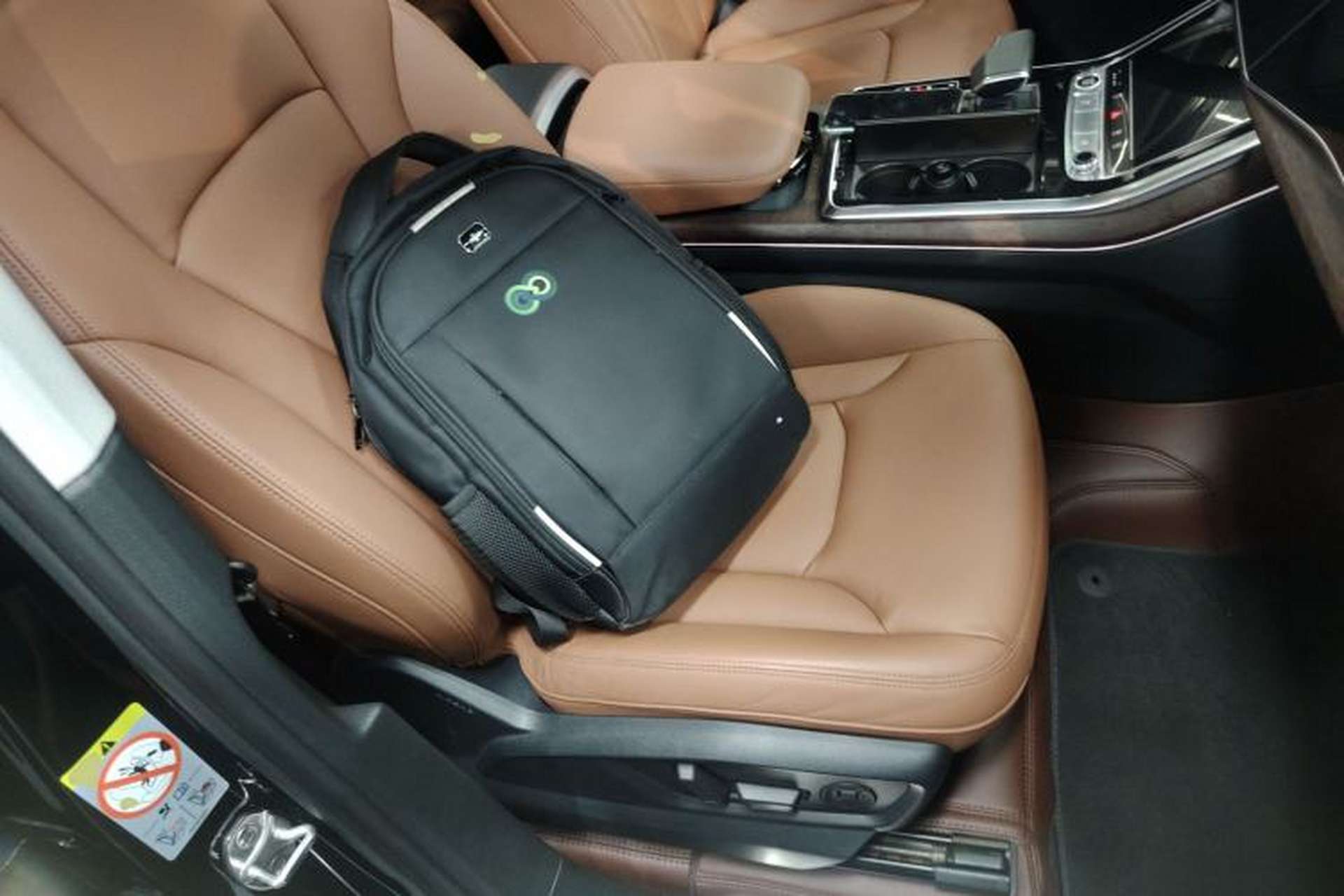 Used Audi Q7 2021 45 TFSI quattro S line Sport model Right Front Seat