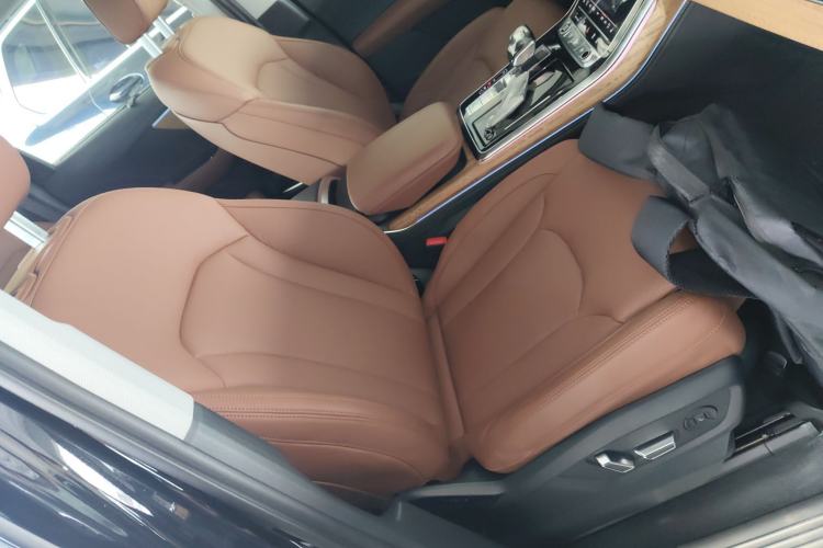 Used Audi Q7 2021 55 TFSI quattro S line Prestige Edition Right Front Seat