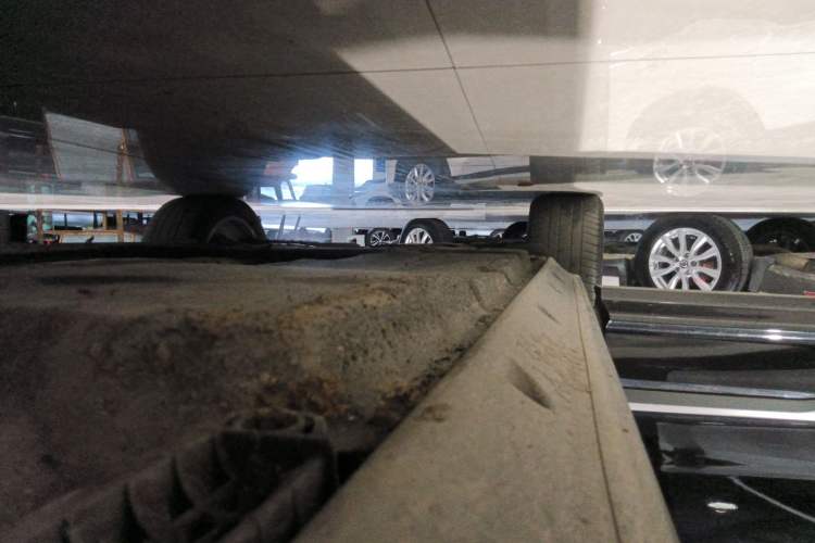 Used Audi Q7 2021 45 TFSI quattro S line Sport model Right Side Sill