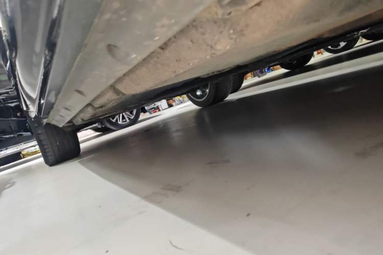 Used Audi Q7 2021 55 TFSI quattro S line Prestige Edition Right Side Sill