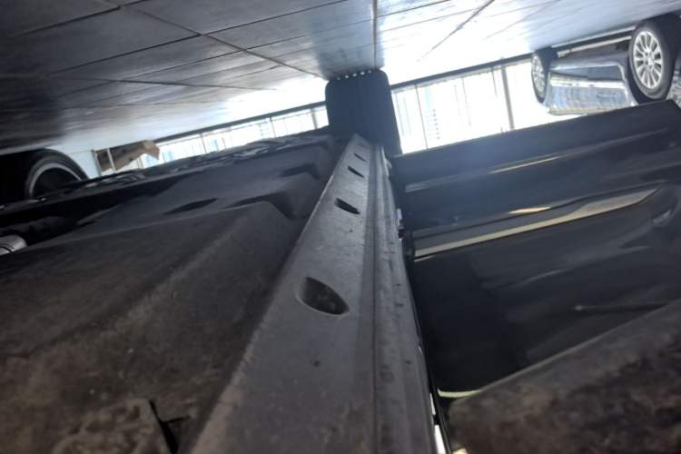 Used Audi Q7 2021 55 TFSI quattro S line Sport model Right Side Sill