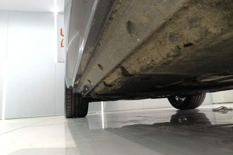 Used Audi Q7 2021 55 TFSI quattro S line Sport model Right Side Sill