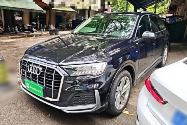 Used Audi Q7 2021 45 TFSI quattro S line Sport model