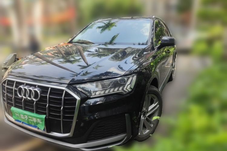 Used Audi Q7 2021 45 TFSI quattro S line Sport model Guazi used car, China used car export, Used car for sale, Used cars, Cheapest cars for sale