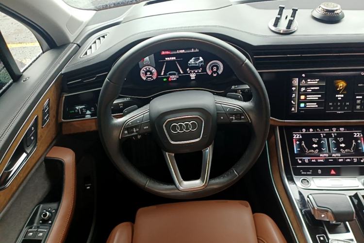 Used Audi Q7 2021 55 TFSI quattro S line Prestige Edition Steering Wheel
