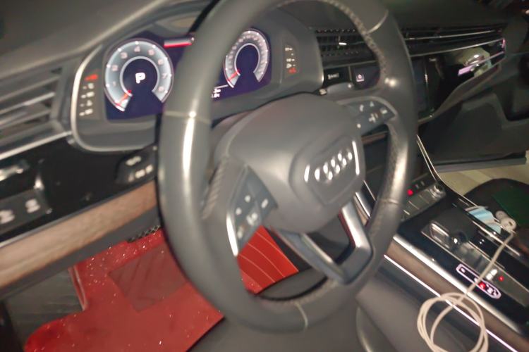 Used Audi Q7 2021 55 TFSI quattro S line Sport model Steering Wheel