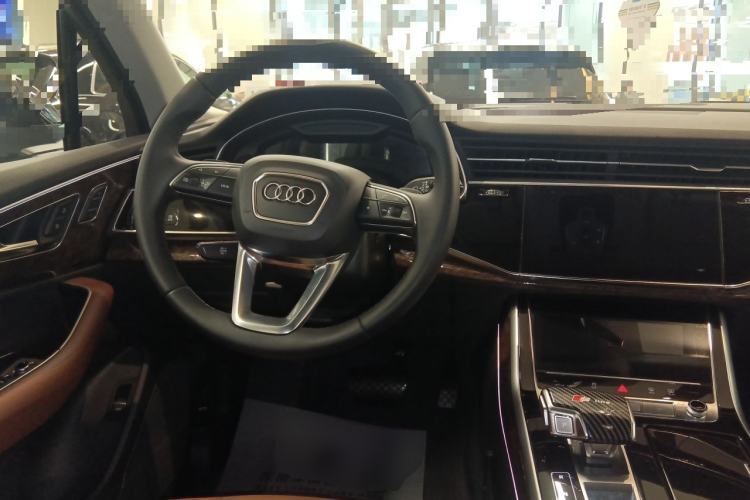 Used Audi Q7 2021 55 TFSI quattro S line Sport model Steering Wheel