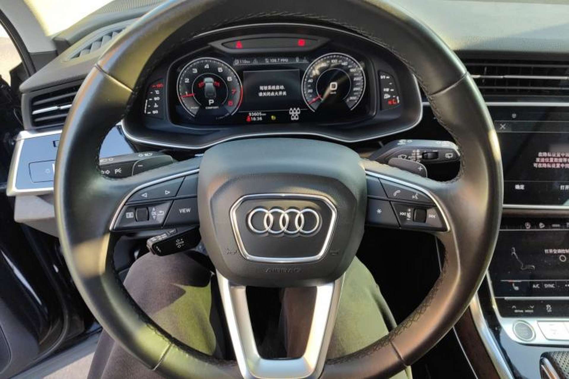 Used Audi Q7 2021 45 TFSI quattro S line Sport model Steering Wheel