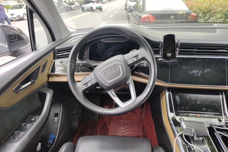 Used Audi Q7 2021 55 TFSI quattro S line Prestige Edition Steering Wheel