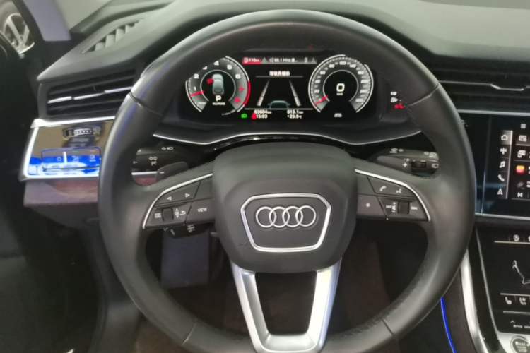 Used Audi Q7 2021 55 TFSI quattro S line Sport model Steering Wheel