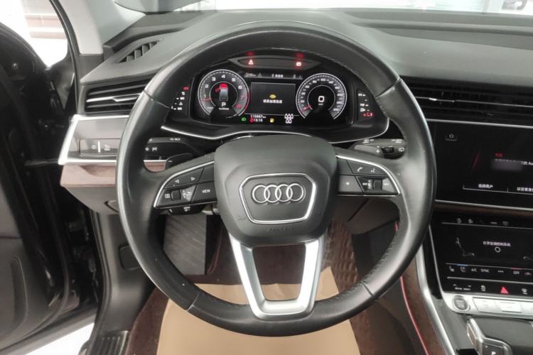 Used Audi Q7 2021 55 TFSI quattro S line Sport model Steering Wheel