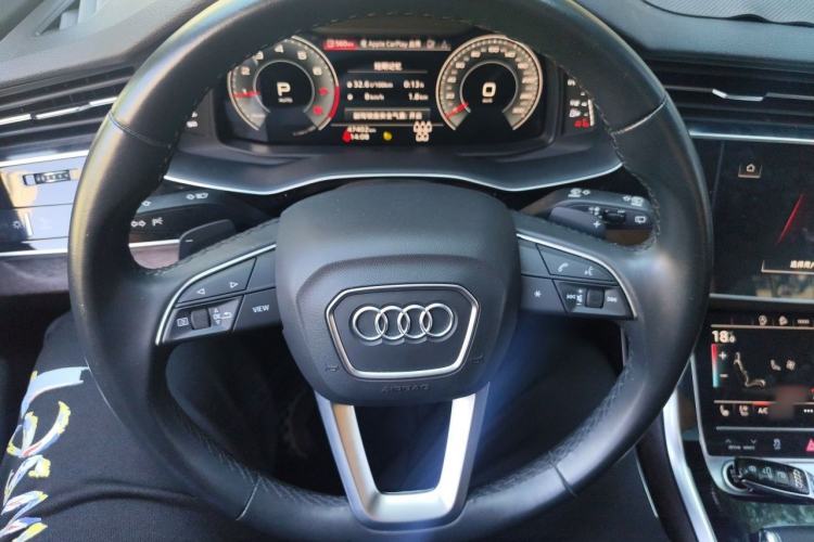 Used Audi Q7 2021 45 TFSI quattro S line Sport model Steering Wheel