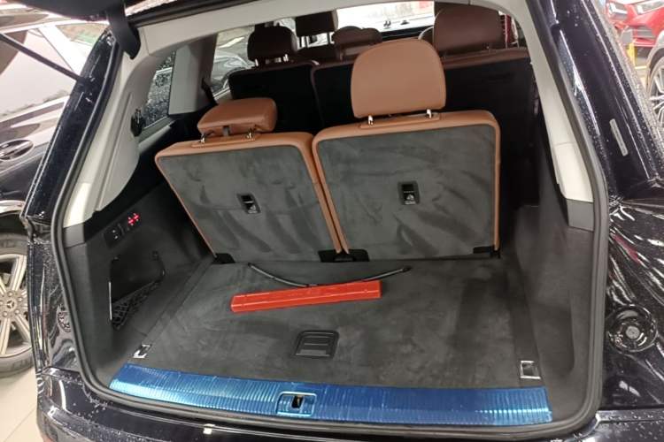 Used Audi Q7 2021 55 TFSI quattro S line Prestige Edition Trunk