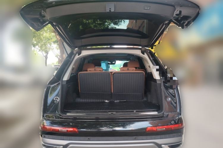 Used Audi Q7 2021 55 TFSI quattro S line Sport model Trunk
