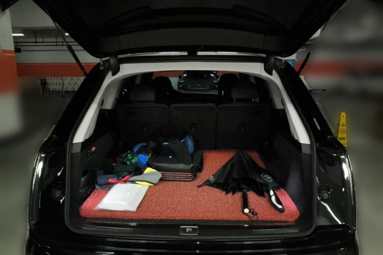 Used Audi Q7 2021 55 TFSI quattro S line Sport model Trunk