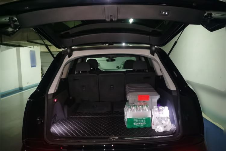 Used Audi Q7 2021 45 TFSI quattro S line Sport model Trunk