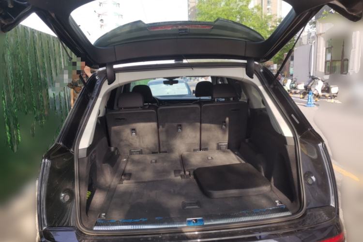 Used Audi Q7 2021 55 TFSI quattro S line Sport model Trunk