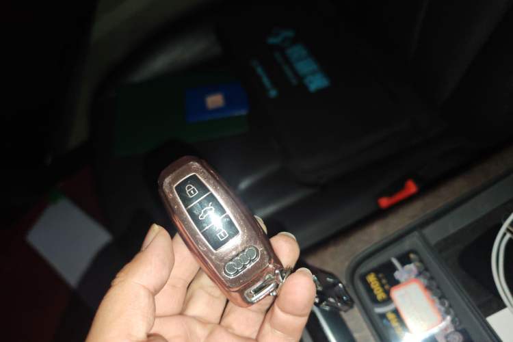 Used Audi Q7 2021 55 TFSI quattro S line Sport model Vehicle Key
