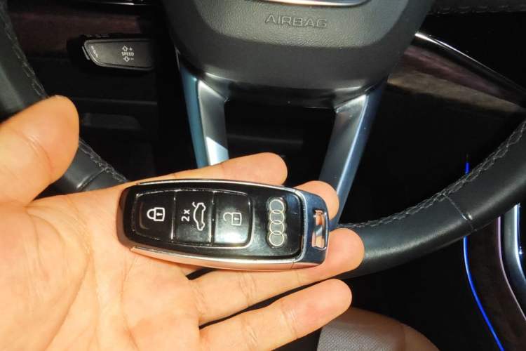 Used Audi Q7 2021 55 TFSI quattro S line Sport model Vehicle Key