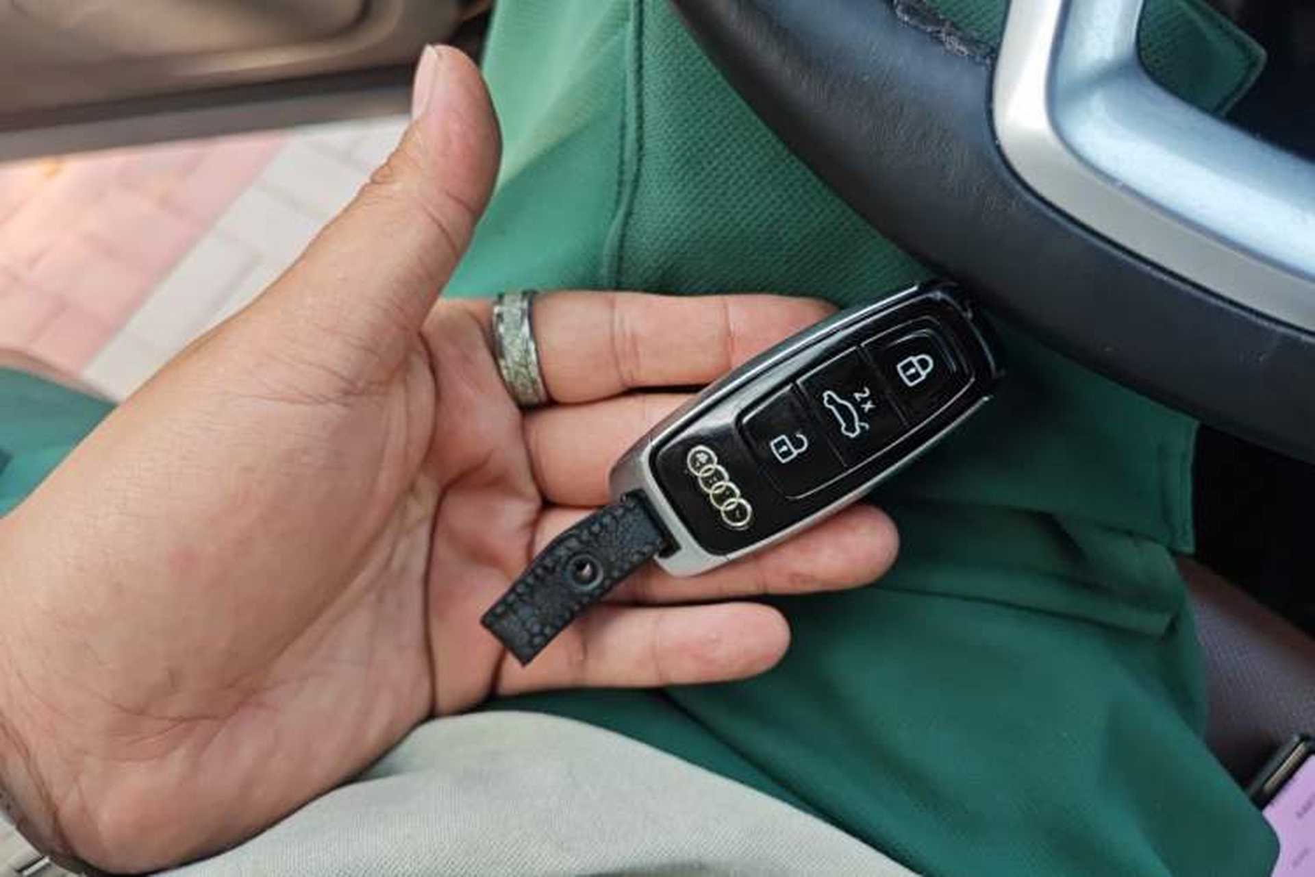 Used Audi Q7 2021 55 TFSI quattro S line Sport model Vehicle Key