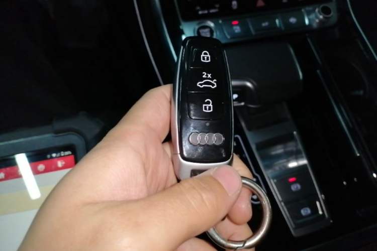 Used Audi Q7 2021 55 TFSI quattro S line Sport model Vehicle Key