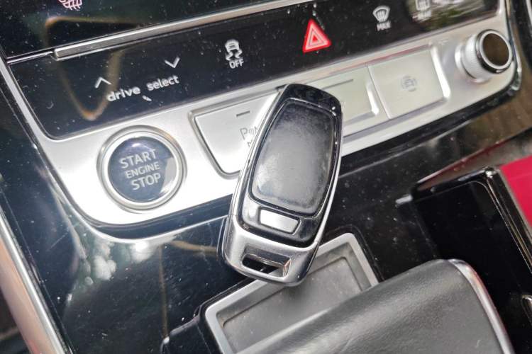 Used Audi Q7 2021 55 TFSI quattro S line Prestige Edition Vehicle Key