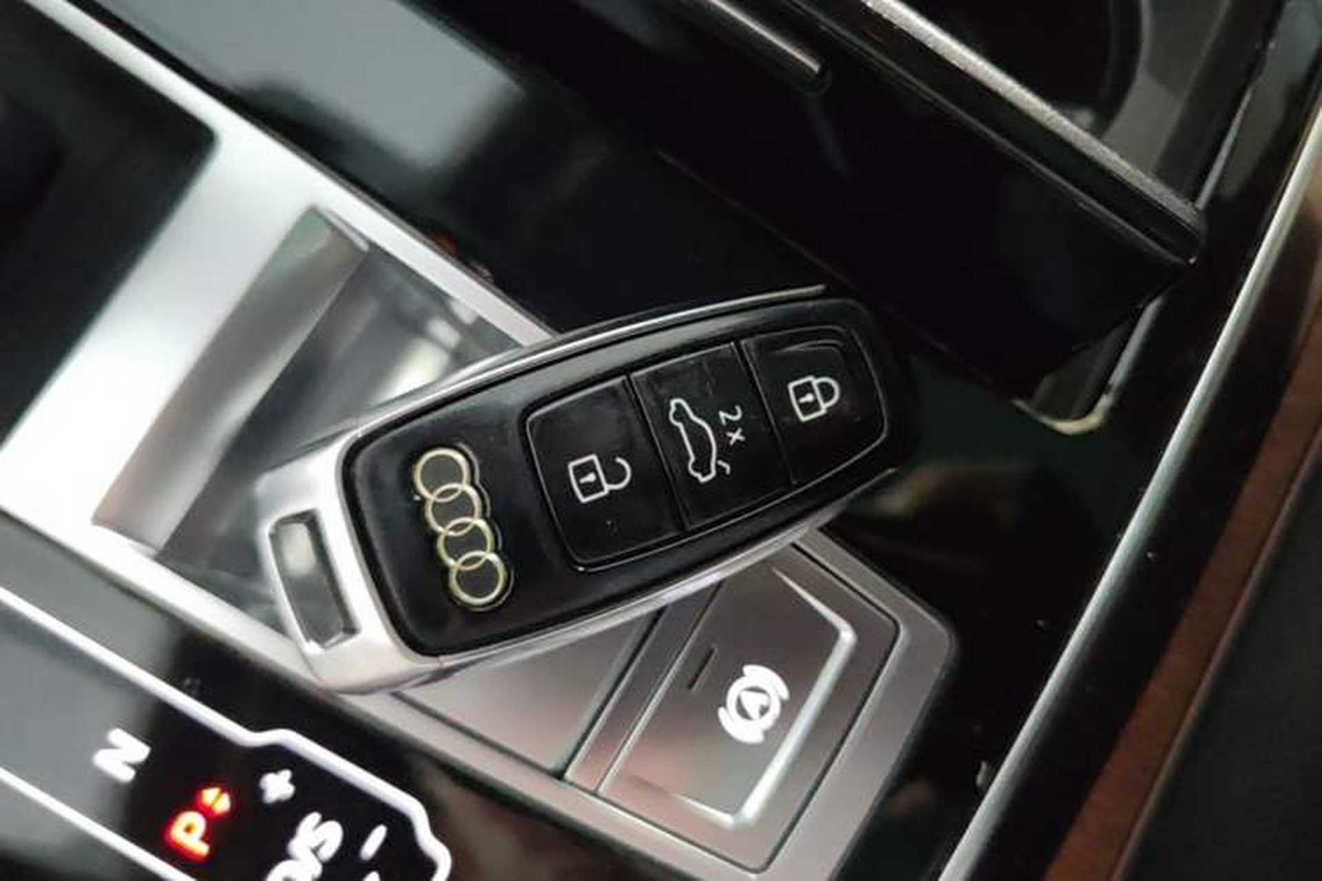 Used Audi Q7 2021 55 TFSI quattro S line Sport model Vehicle Key