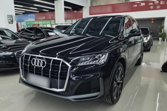Used Audi Q7 2021 55 TFSI quattro S line Sport model