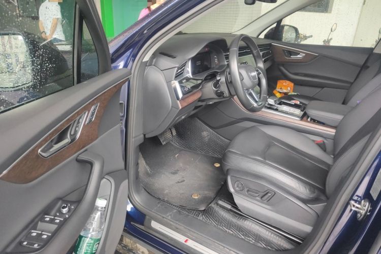 Used Audi Q7 2021 55 TFSI quattro S line Sport model Driver Seat