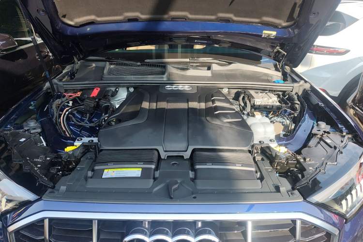 Used Audi Q7 2021 45 TFSI quattro S line Sport model Engine Bay