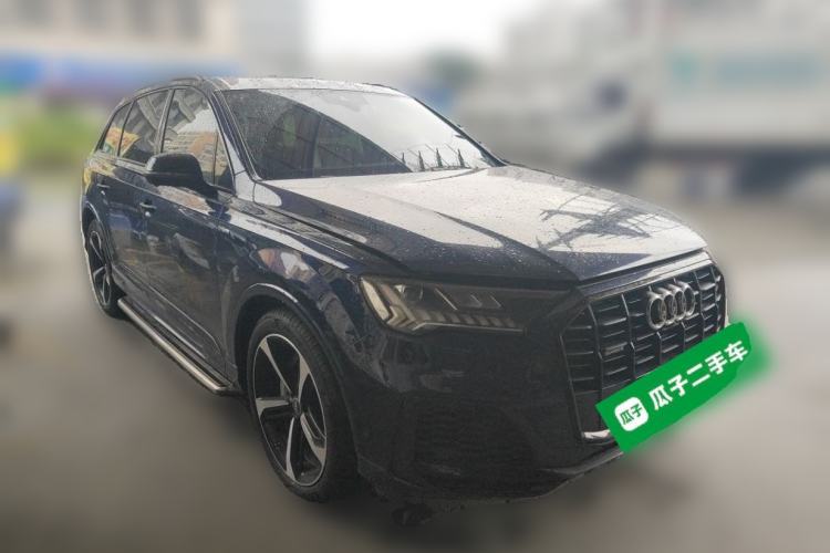 Used Audi Q7 2021 55 TFSI quattro S line Sport model Front Right 45 Deg