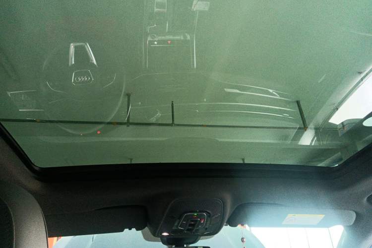 Used Audi Q7 2021 55 TFSI quattro S line Sport model Headliner