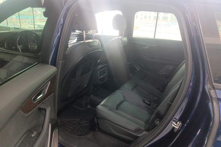 Used Audi Q7 2021 55 TFSI quattro S line Sport model Left Rear Seat