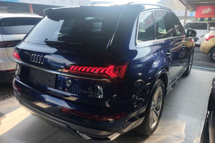 Used Audi Q7 2021 45 TFSI quattro S line Sport model Rear Right 45 Deg