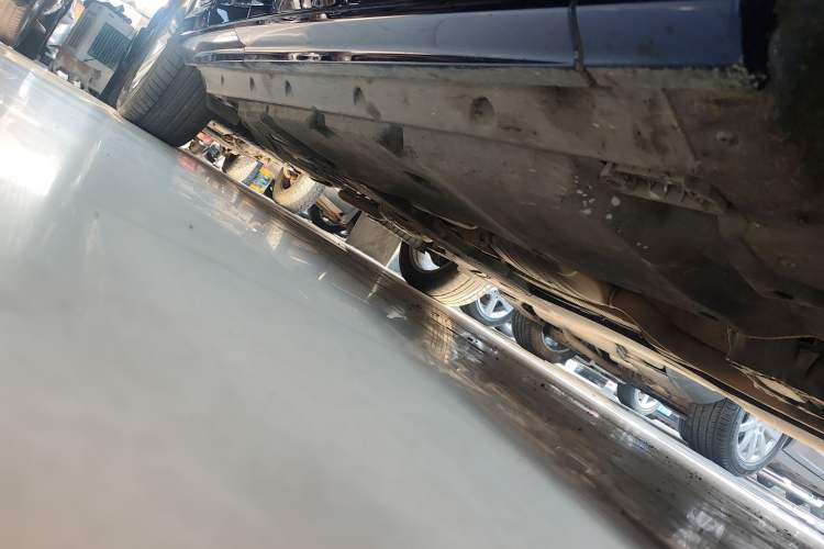 Used Audi Q7 2021 45 TFSI quattro S line Sport model Right Side Sill