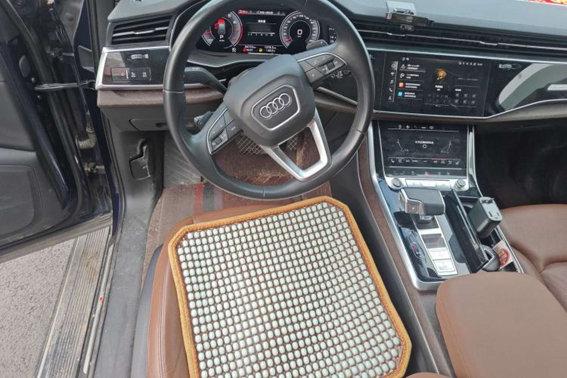 Used Audi Q7 2021 55 TFSI quattro S line Sport model Steering Wheel