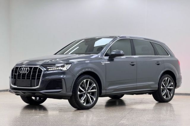 Used Audi Q7 2021 55 TFSI quattro S line Sport model