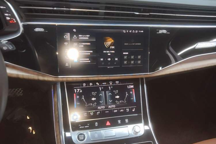 Used Audi Q7 2021 55 TFSI quattro S line Prestige Edition Audio And AC Panel