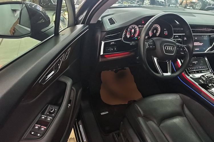 Used Audi Q7 2021 55 TFSI quattro S line Sport model Driver Seat