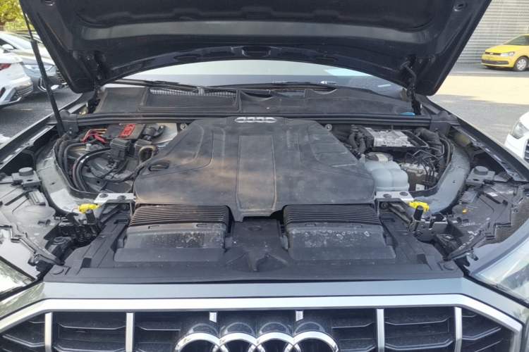 Used Audi Q7 2021 45 TFSI quattro S line Sport model Engine Bay