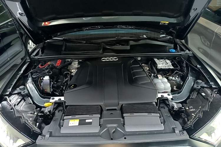 Used Audi Q7 2021 45 TFSI quattro S line Sport model Engine Bay