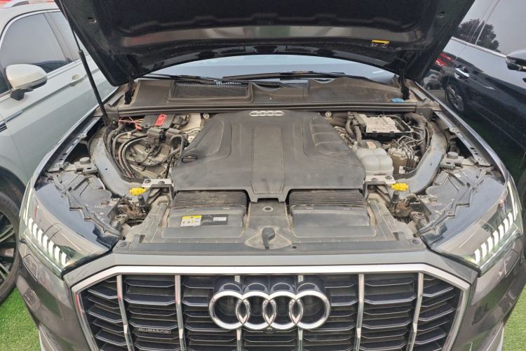 Used Audi Q7 2021 45 TFSI quattro S line Sport model Engine Bay