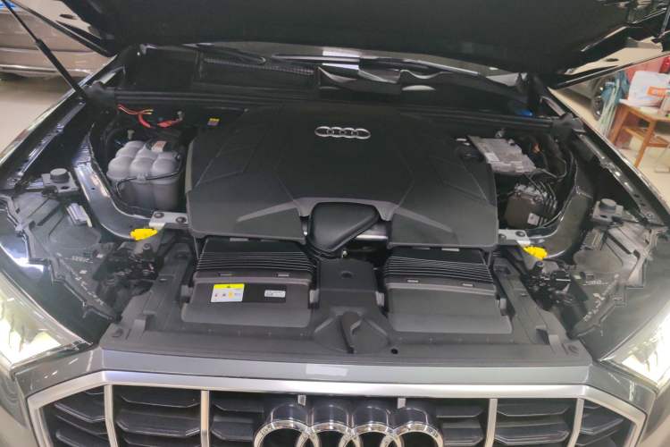 Used Audi Q7 2021 55 TFSI quattro S line Sport model Engine Bay