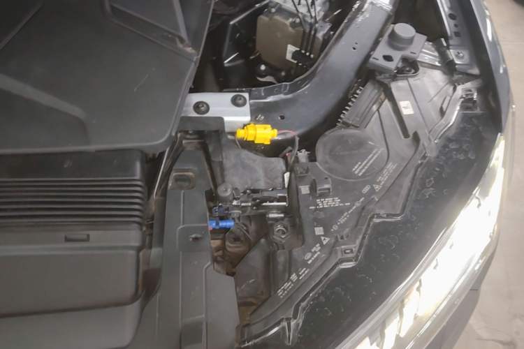 Used Audi Q7 2021 55 TFSI quattro S line Prestige Edition Engine Bay Left