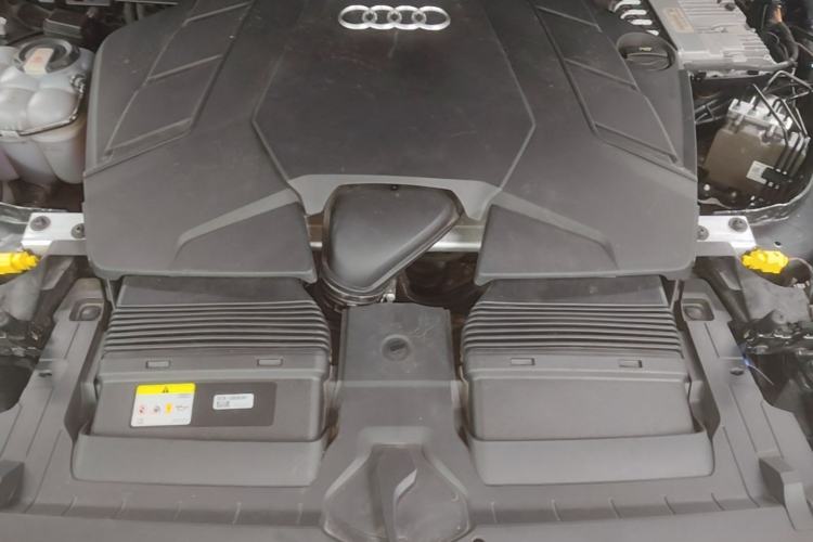 Used Audi Q7 2021 55 TFSI quattro S line Prestige Edition Engine Bay